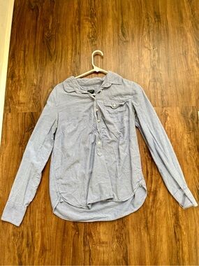 J. Crew Chambray Button-Up Popover Shirt in Light Blue, Size Small
